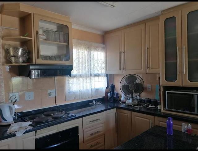 3 BEDROOM SIMPLEX FOR SALE IN BELLAIR